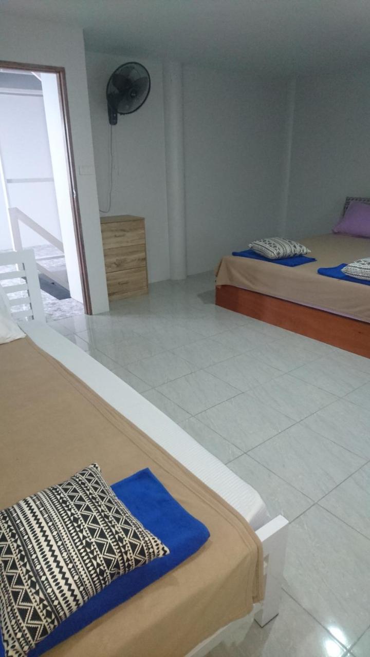 Easy Rooms And Minimart Ko Lanta Buitenkant foto
