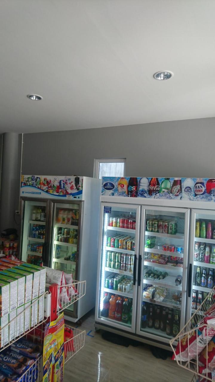 Easy Rooms And Minimart Ko Lanta Buitenkant foto