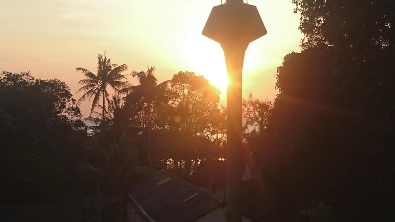 Easy Rooms And Minimart Ko Lanta Buitenkant foto